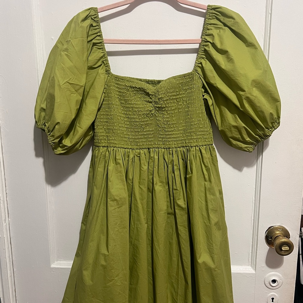 Green Puff Sleeve Short Dress